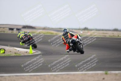 media/Apr-18-2025-TrackDaz (Fri) [[45f5874c44]]/C Group/Session 2 (Turn 10)/